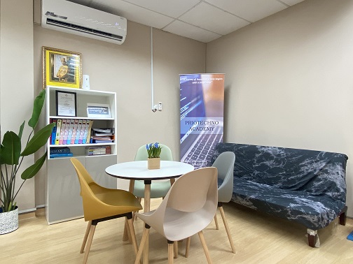 https://priotechnoacademy.com/assets/img/gallery/gallery-img63.jpg